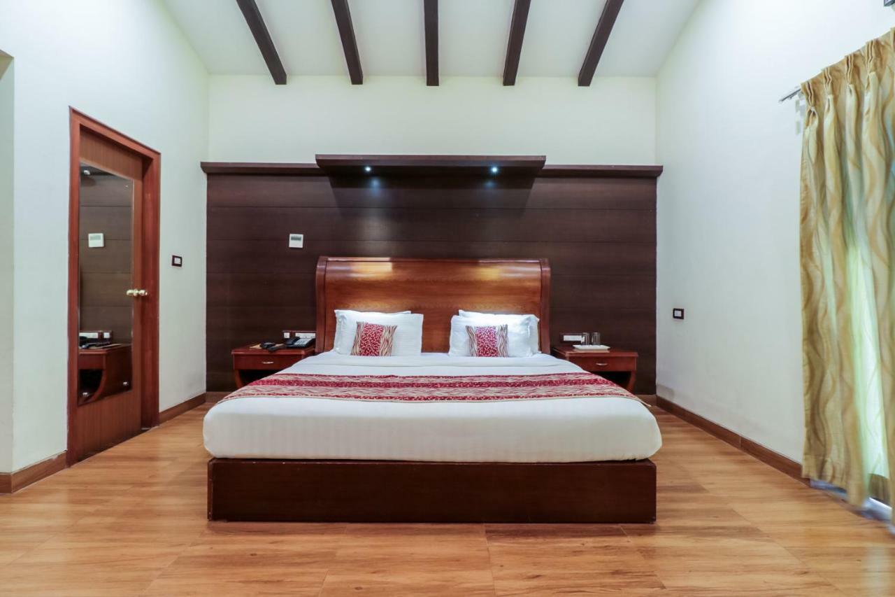 Townhouse Oak Aavasa Resorts Kolanukonda Exterior foto